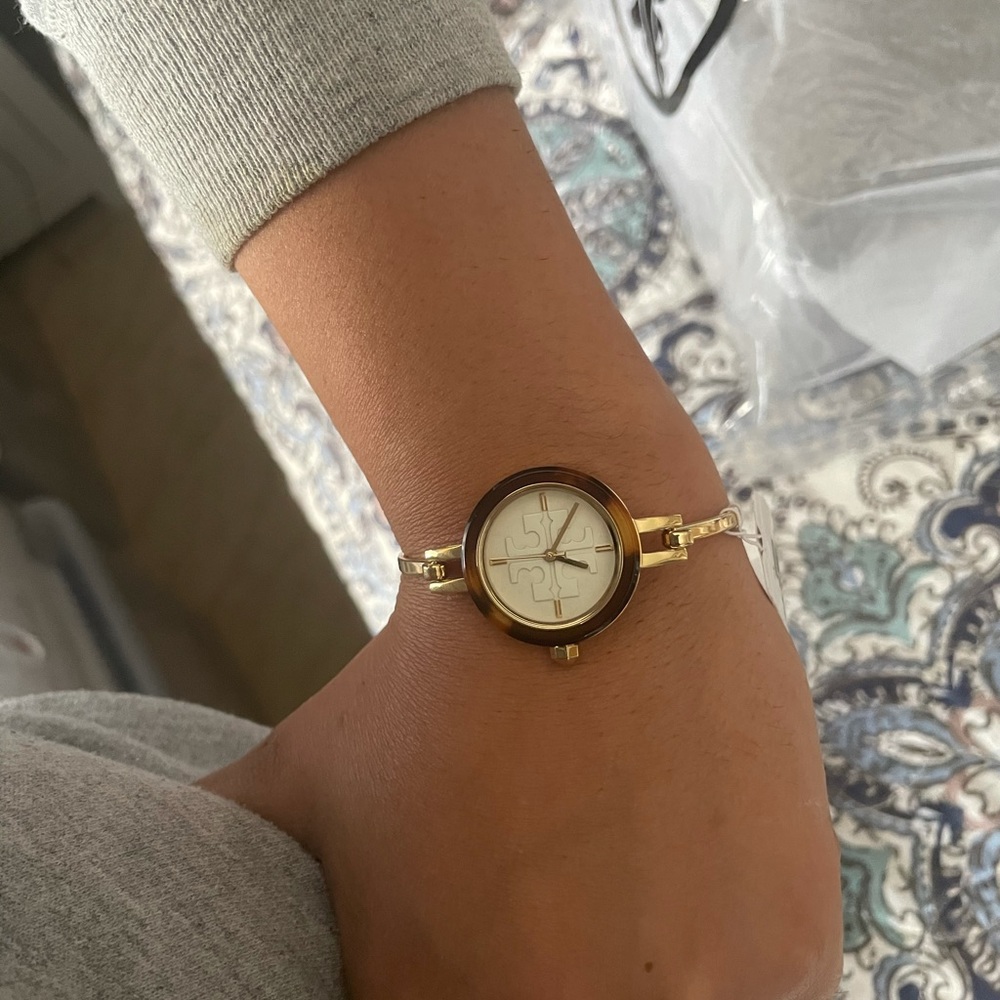 New Tory Burch watch set 🥰 - Picture 2 of 5